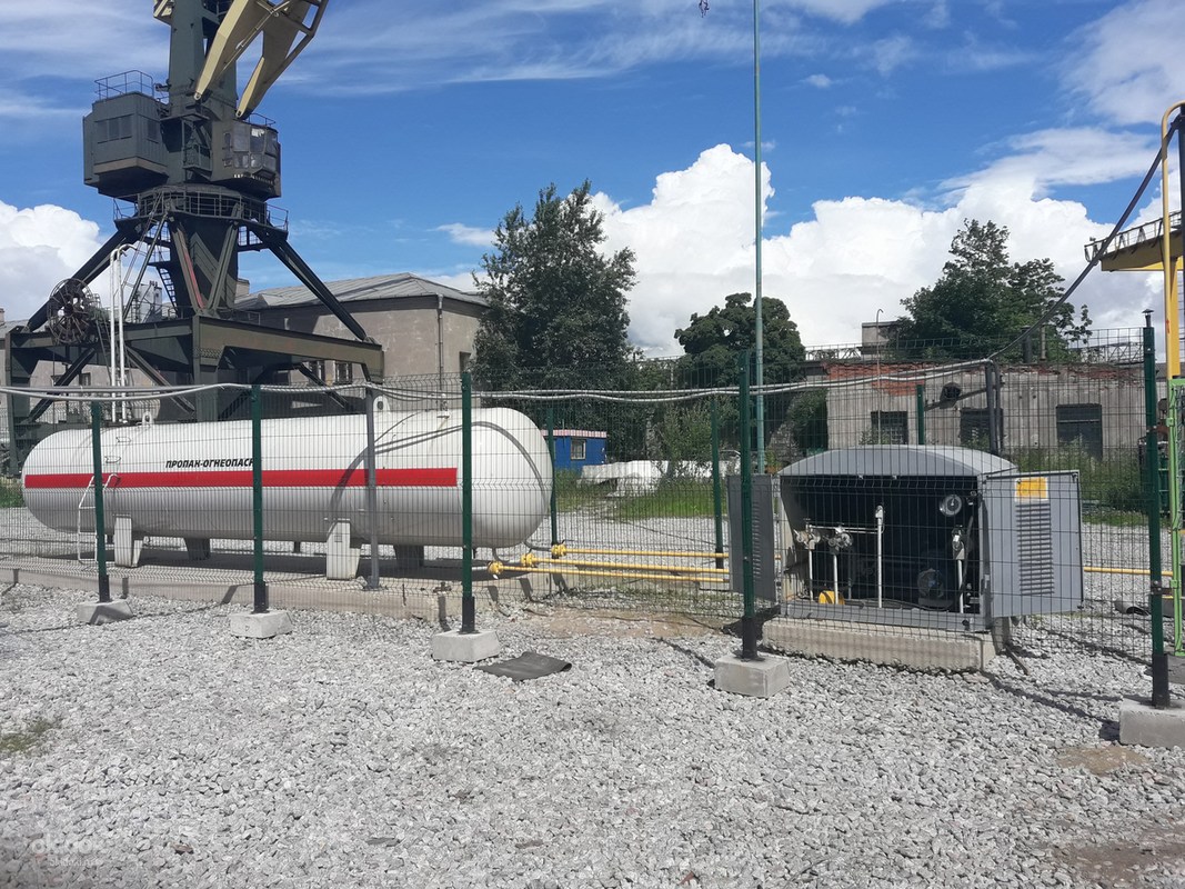Газгольдер с сжиженным газом с системой управления и контроля с помощью уровнемера ГНП